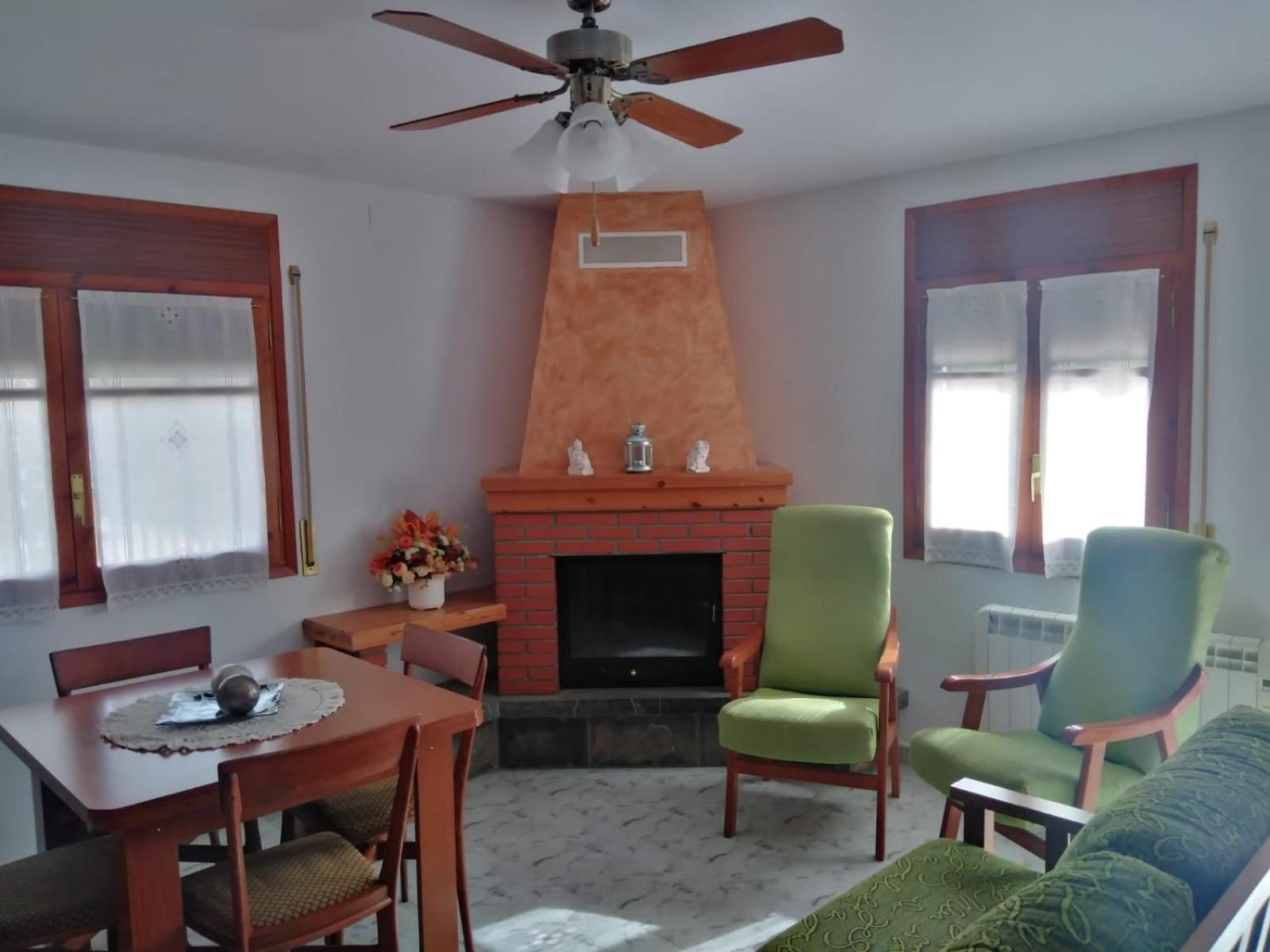 Apartamento Rural Casa Paco Con Jacuzzi Exterior Y Barbacoa Aínsa Eksteriør bilde