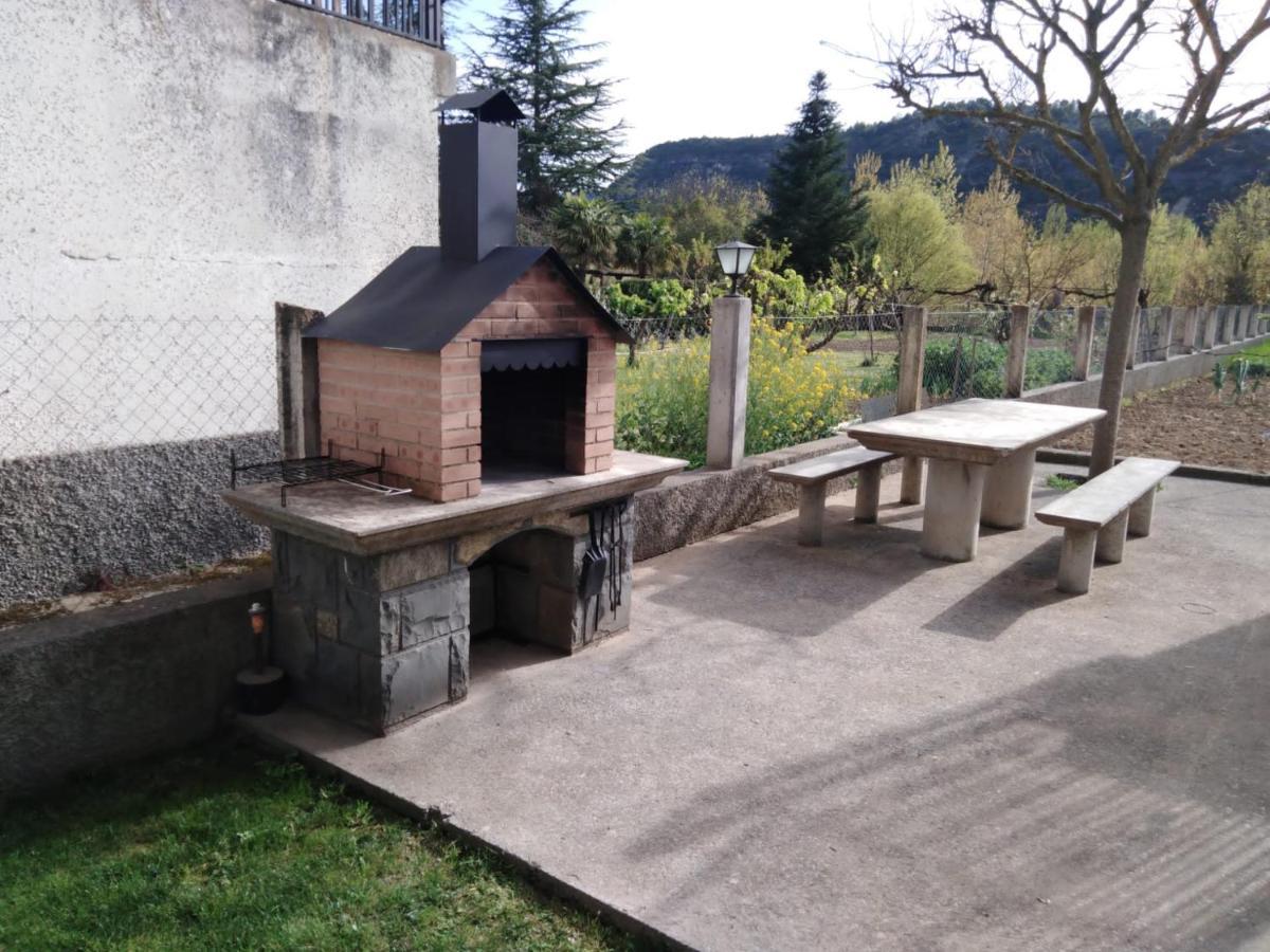 Apartamento Rural Casa Paco Con Jacuzzi Exterior Y Barbacoa Aínsa Eksteriør bilde
