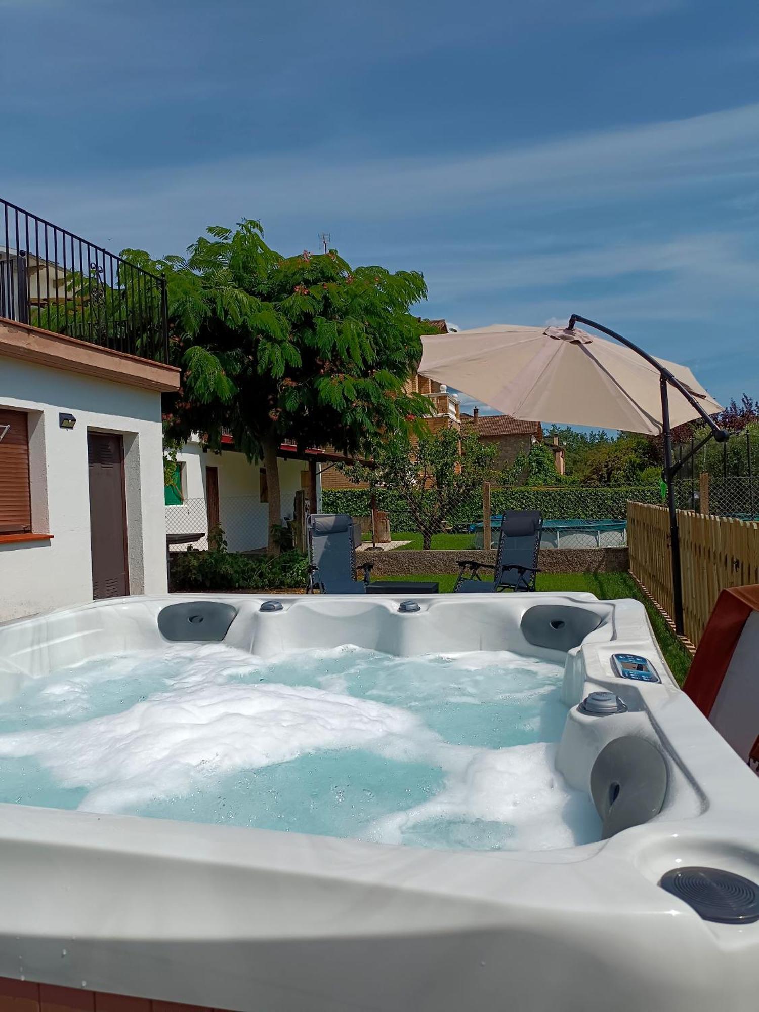 Apartamento Rural Casa Paco Con Jacuzzi Exterior Y Barbacoa Aínsa Eksteriør bilde